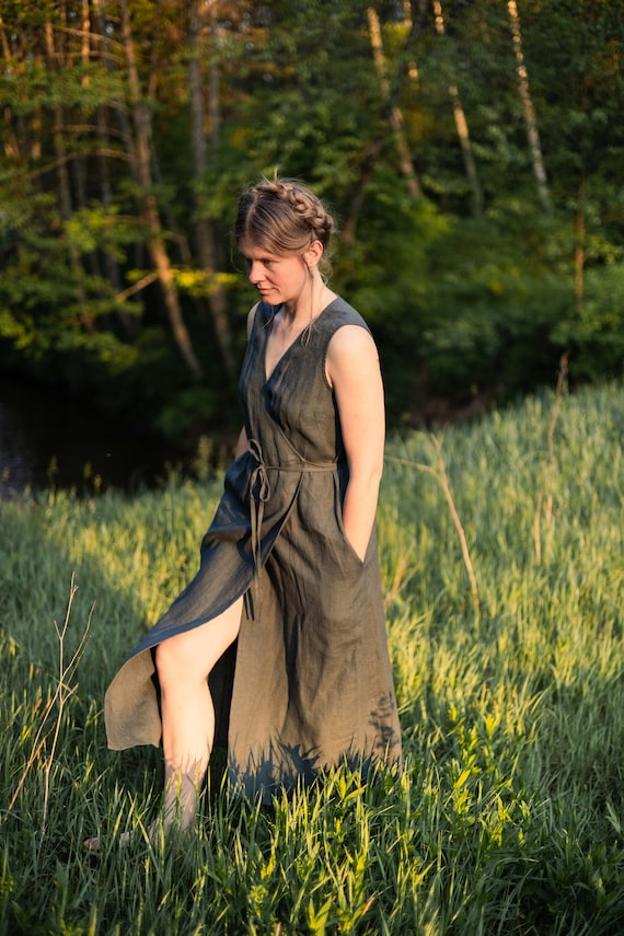 Women s Linen Dress SALOM JA. Classy Sleeveless Wrap Dress. Mid length Linen Dress in Dark Green. Vintage Inspired Linen Dress. Etsy UK