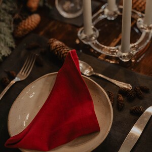 Linen napkins set. Pre-washed and softened linen napkins. Natural linen napkins Berry Red