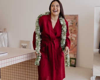 Women's linen dressing gown DELČIA in berry red. Linen Christmas kimono robe for women. Women's linen nightwear. Women's bathrobe in linen