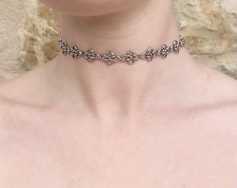 Chainmaille diamond choker necklace