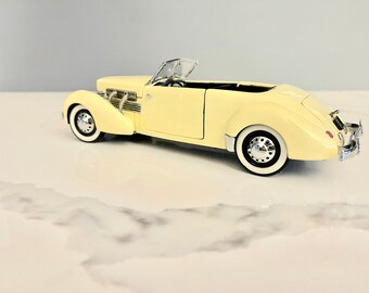 Franklin Phaeton Mint, Vintage 1937 Cord 812 Yellow Phaeton Coupe