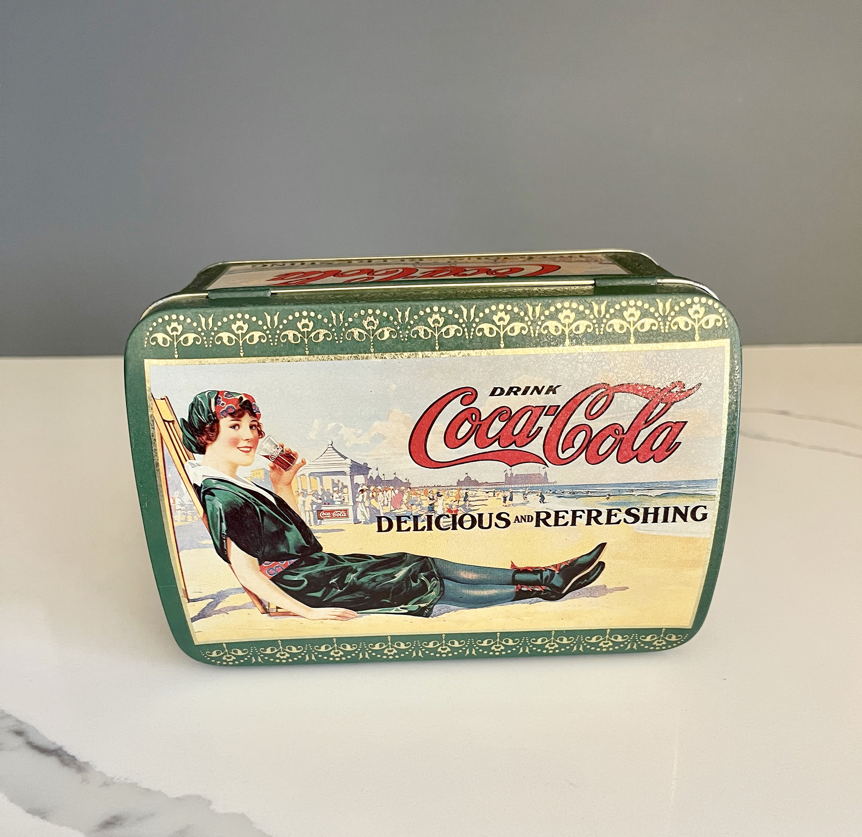 Vintage 1993 Coca-cola Tin: Green & Gold, Beach Scene - Etsy Israel