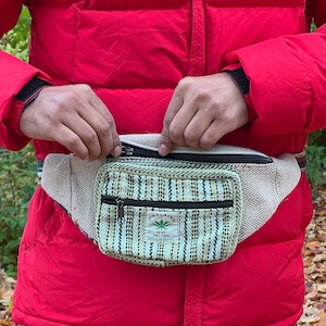 Hanf Bauchtasche mit drei Fächern, handgefertigt und verstellbar - Eco-Friendly, Boho, Sustainable Fashion