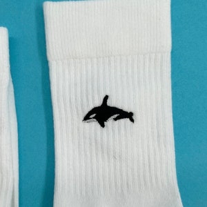 Orca Bestickte Socken Tennissocken Weiß Baumwolle mit Orca Design Bild 3