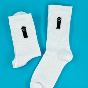 Paw | Embroidered socks, tennis socks, white with cat paw print