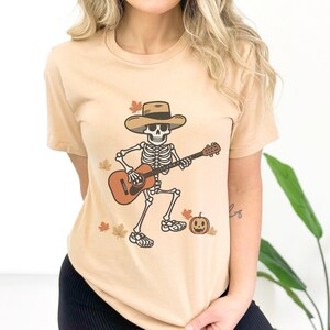 Halloween shirt skeleton dancing t shirt women&#39;s skeleton shirt halloween skeleton shirt dancing skeleton t shirt cute skeleton T-shirt