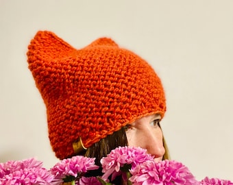 Orange gestrickte Katzenohren Mütze: Alpaka Wolle Oversized Mütze