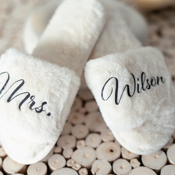 Future Mrs Custom Slippers Personalized Fluffy Slipper Wedding Gift Wifey Slippers Fur Slippers Women Bachelorette Party Gifts Bridal Shower