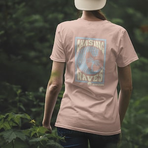 100% Organic Cotton T-Shirt - Chasing Waves