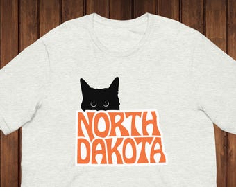 ノースダコタ州猫好きTシャツ | 州プライドユニセックスシャツ