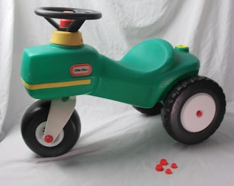 Replacement Red Lug Covers for Vintage Little Tikes Ride On Green Farm Tractor