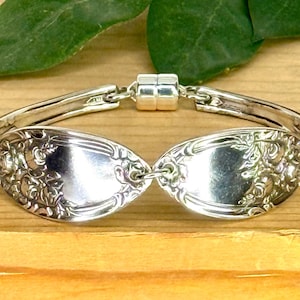 Spoon Bracelet Beautiful Floral Pattern Unique gift for her Silverware Jewelry