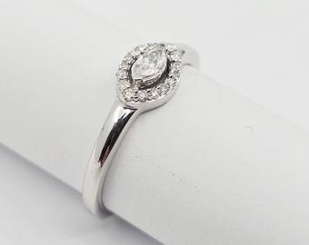 Unique 10K White Gold Designer Round & Marquise Cut Diamond Ring - Size 5.25