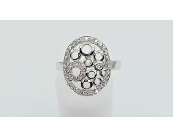 Unique 14K Solid White Gold Designer Diamond Cluster Oval Shaped Ring Size 7.25