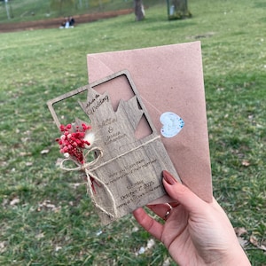 Wooden Rustic Wedding Invitation, Kraft Envelope, Personalized Unique Retro Invitation Set, Floral Invitation- Canadian flag, Sycamore leave
