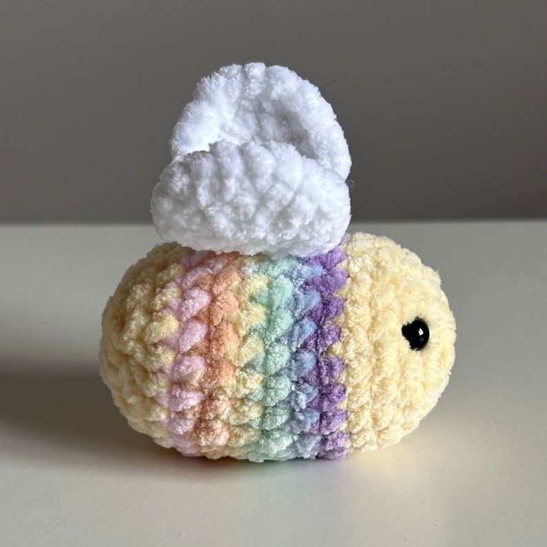 Crochet Pattern: Easy Bee-sy Bee Amigurumi image 5