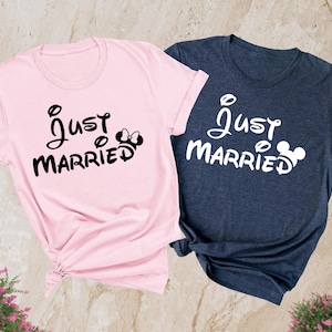 Just Married Shirt, Honeymoon Shirts, Couples Shirts, Wedding T-shirt, Disney Honeymoon, Matching Disney, Bride and Groom Gift, Wedding Gift