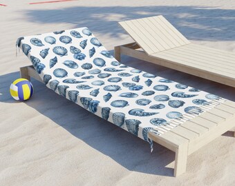 Coastal Vibes: Blue Shell Print Beach Towel for Pool Days & Beach Getaways