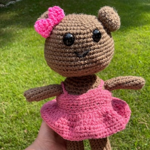 Lola the bear crochet pattern