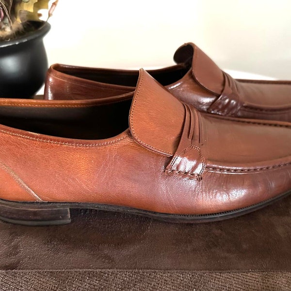 Men's Florsheim Tan Leather Loafers, Size 10 1/2D, Made in India