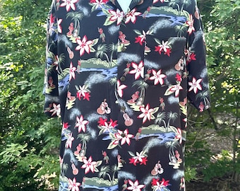 Vintage Men's Tropical Shirt, Size Large, 1970s
