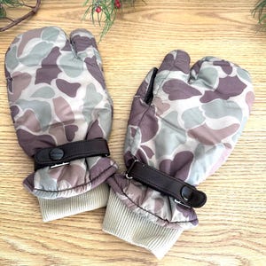 Vintage Camo/Deerskin Men's Mitten Gloves, Made in USA by Daniel Hays, Size Small