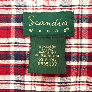 May include: A green label with white text that reads "Scandia Woods" and "100% Cotton RN 81700 Made in India Reverse for Care XLG-RG 5335607".