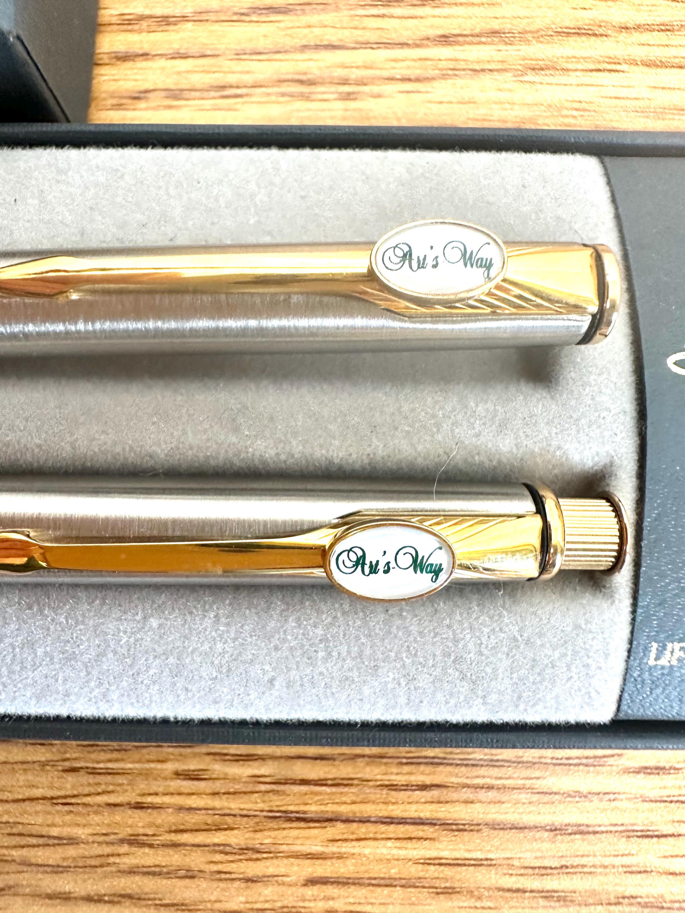 Collectible Parker Insignia Pen and Pencil Set in Original Case, Made ...