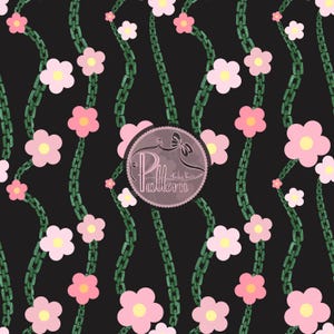 Könnte beinhalten: Ein nahtloses Muster mit rosa Blüten mit gelben Zentren und grünen Ketten auf schwarzem Hintergrund. Der Text "Pattern" befindet sich in einem rosa Kreis mit einer Schleife.