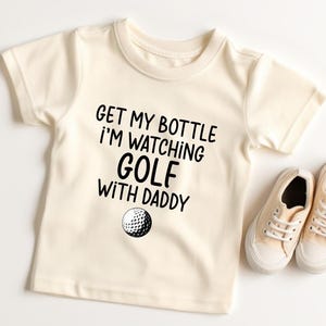 Pegue minha garrafa, estou assistindo golfe com o papai PNG SVG Arquivos de golfe Design de camiseta para bebê, design infantil para dia de jogo, roupas esportivas para bebê