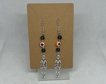 Phoebe Bridgers Skelett