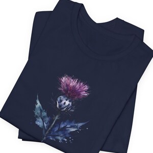 スコティッシュ アザミ ユニセックス T シャツ、スコットランド モットー T シャツ、半袖ジャージ シャツ、スコティッシュ プライド トップ。 画像 2