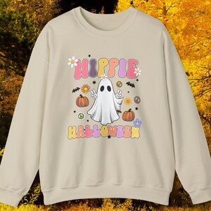 HIPPIE HALLOWEEN GHOST Comfort Colors Sweat Shirt, Retro Groovy Halloween, Ghost Sweat Shirt, Fall Sweater, Hippie Gift, Flower Ghost, Bats