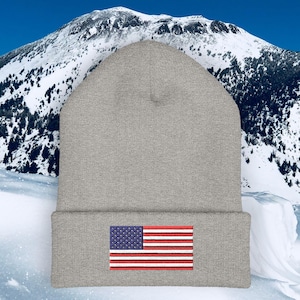 Gorro clásico con puños y bandera estadounidense bordada - Gorro de invierno patriótico bordado de EE. UU. - Gorra unisex con orgullo americano - Regalo para el 4 de julio de EE. UU.