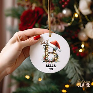 Ornamento de nome de letra 2024, ornamento de família, ornamento inicial personalizado, personalizado, presente de Natal, lembrança de família, ornamento de família de monograma