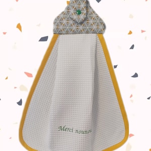 Hanging hand towel