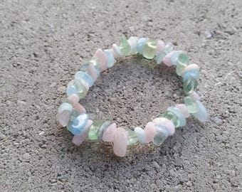 Bouclier d'aura : aigue-marine, fluorite, kunzite - Bracelet extensible aux éclats de cristal - Pierre naturelle - Protection de la pensée, Guérison empathe, Intuition