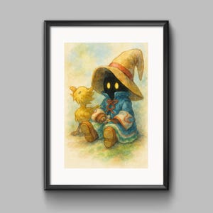 Può includere: Stampa ad acquerello incorniciata con un personaggio in una veste blu e un grande cappello, con una creatura gialla simile a un uccello. L'opera d'arte ha uno stile morbido e pittorico con una tavolozza di colori chiari, su uno sfondo verde pallido e blu.