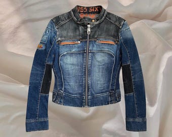 Giacca Miss Sixty in denim, stile motociclista, blu navy, nera e arancione, stile Y2K, con toppe, stile motociclista, stile motocross, grunge, stile Gorpcore, jeans alternativi, anni 2000, vintage, anni 2000