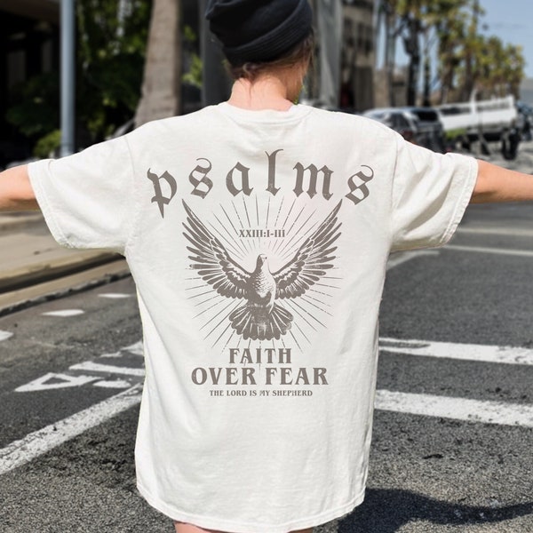 Couleurs de confort Faith Over Fear Chemise chrétienne à col rond chrétien Chemise chrétienne Streetwear verset biblique Chemise chrétienne Merch basée sur la foi