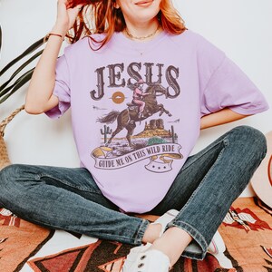 Westliches christliches christliches Hemd Komfort-Farben Küsten-Cowgirl christlichen Merch christlichen Rundhalsausschnitt Küsten-Cowgirl-Herzen Bild 7