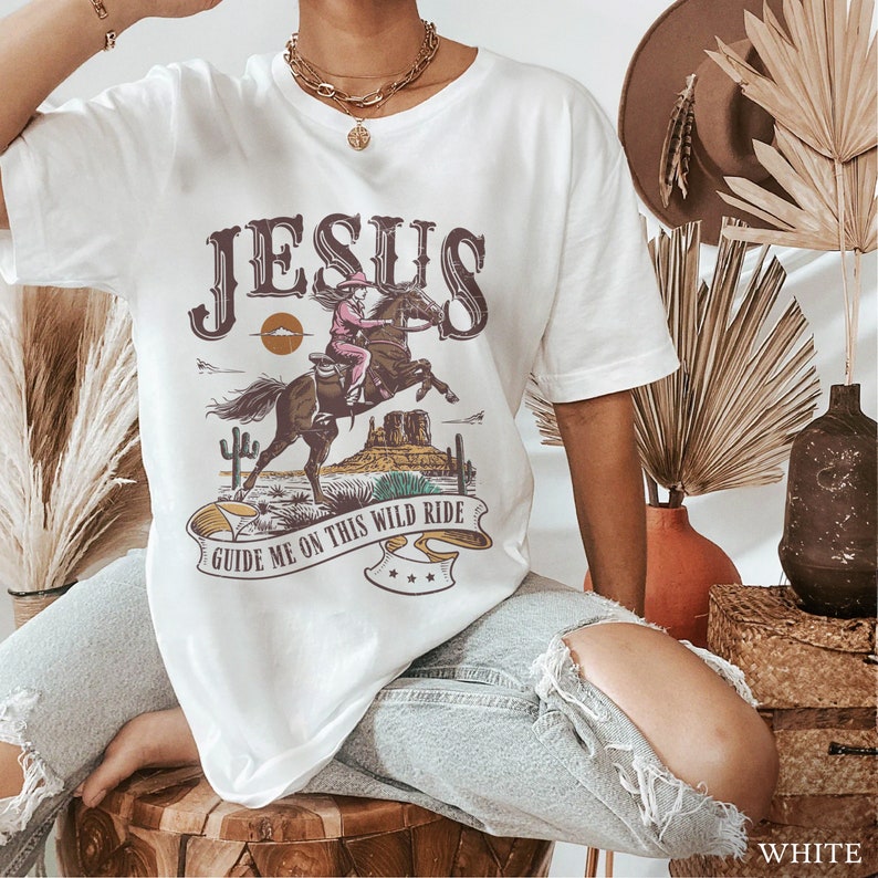 Westliches christliches christliches Hemd Komfort-Farben Küsten-Cowgirl christlichen Merch christlichen Rundhalsausschnitt Küsten-Cowgirl-Herzen Bild 2