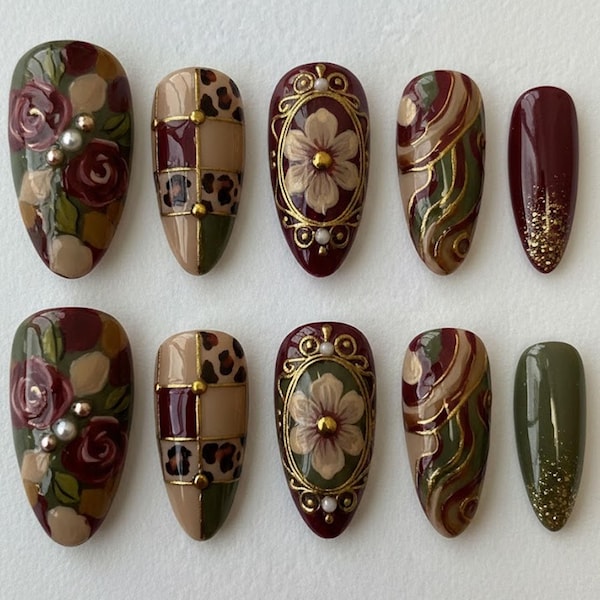 Unghie finte floreali vintage color bordeaux oliva, con spirale 3D oro rosa, eleganti unghie a mandorla