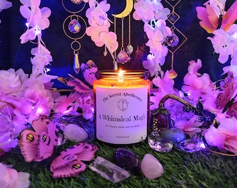 Vela perfumada mágica e encantadora, feita com cera de soja e óleos essenciais.