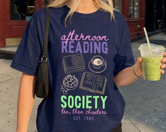 Personalisiertes Bücher Shirt Buchliebhaber Geschenk für Bücherwürmer T-shirt booktrovert Geburtstagsgeschenke Book Club Bookish Merch Retro