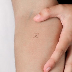 Schrift L temporäres Tattoo (3er Set)