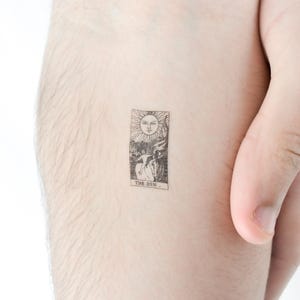 Tatouage temporaire de carte de tarot Little The Sun (lot de 3)