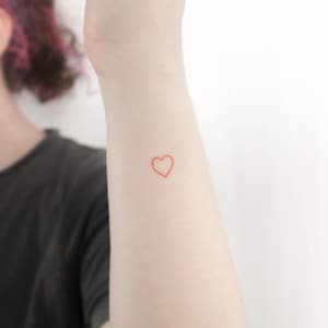 Tijdelijke tattoo rood hart omtrek (set van 3)