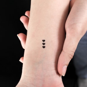 Drei kleine schwarze Herzen Temporäre Tattoo (3er Set)