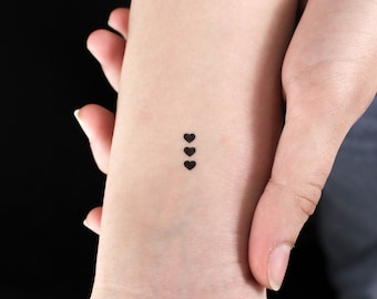 Tatouage temporaire trois petits coeurs noirs (lot de 3)